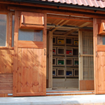 1Loft with automatic cleaning boxes.