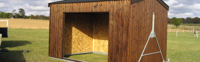 Timber field shelter by Clydesdale