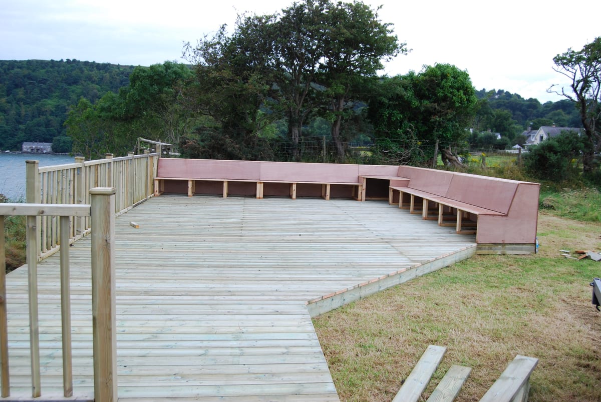Clifftop timber deck and seating